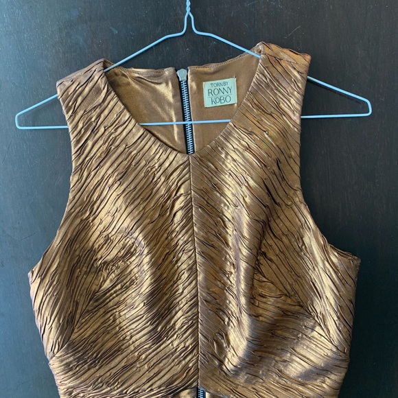 Torn by Ronny Kobo gold crop top - Picture 3 of 4